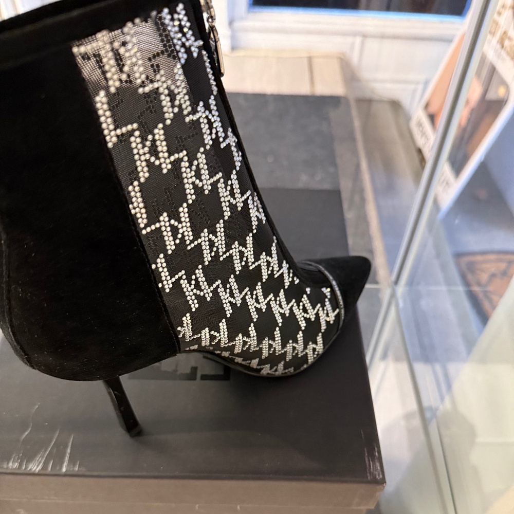 Karl Lagerfeld Bootie
